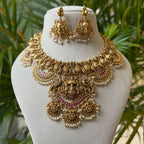 Antique Necklace AN349