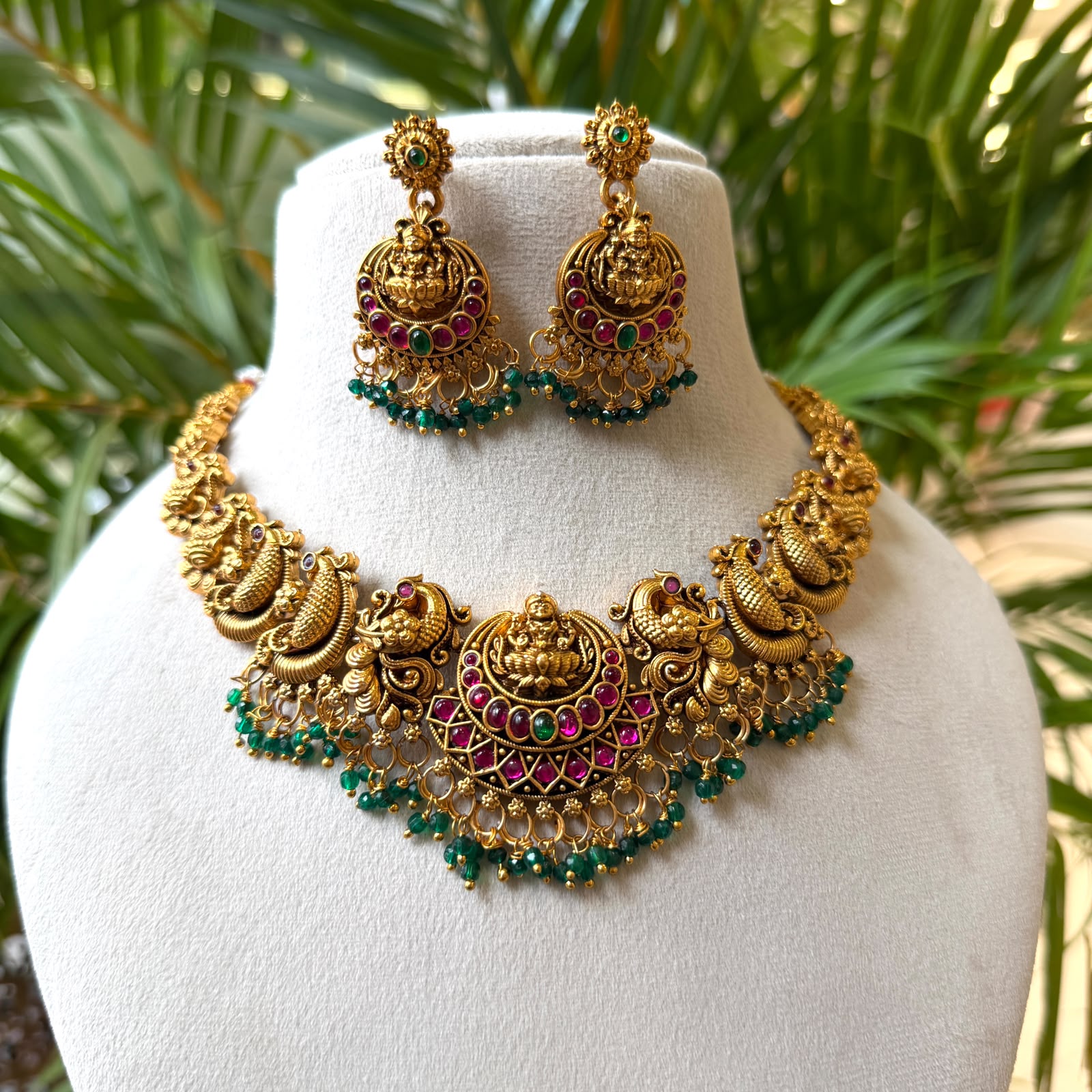 Antique Necklace Set AN324
