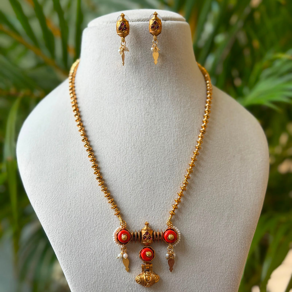 Antique Necklace Set AN332