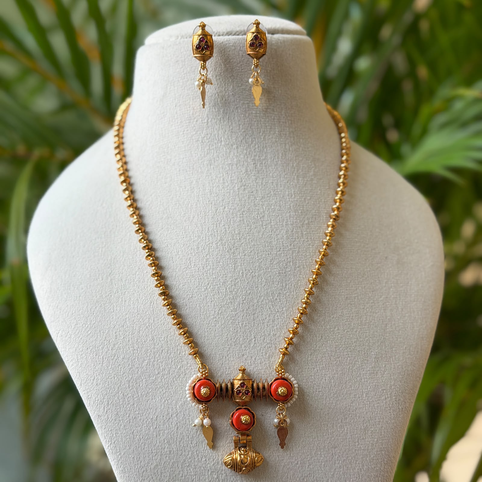 Antique Necklace Set AN332