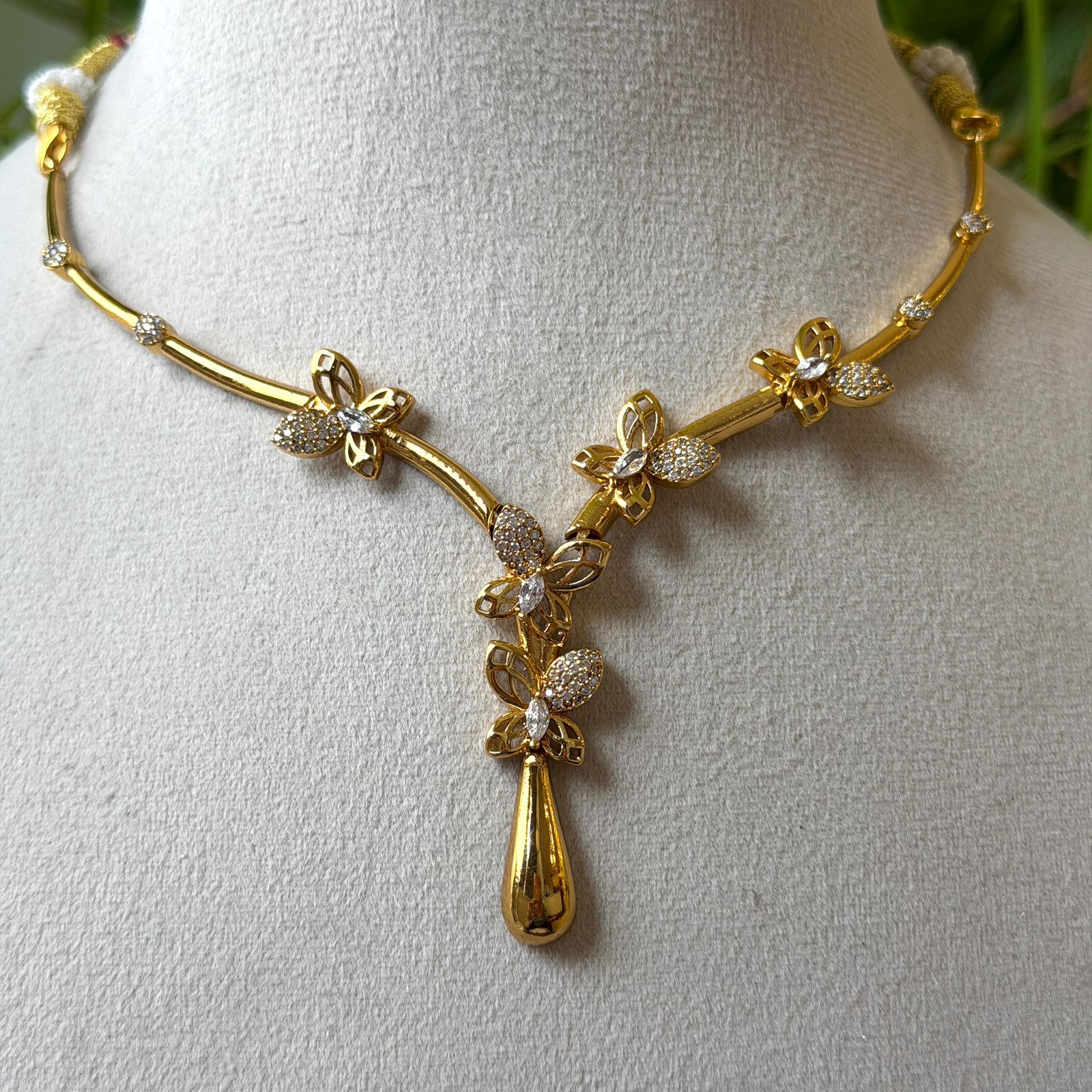 Antique Necklace Set AN369