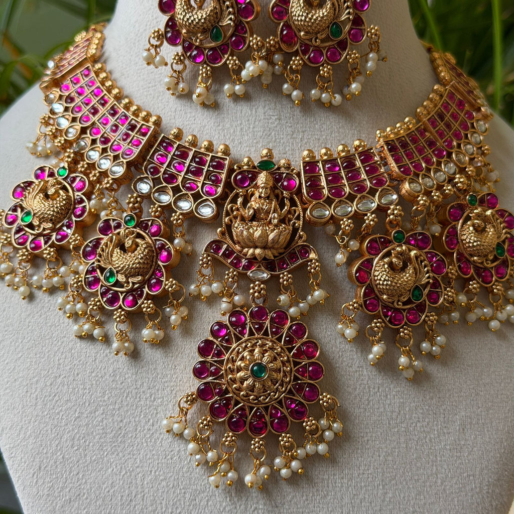 Antique Necklace Set AN366