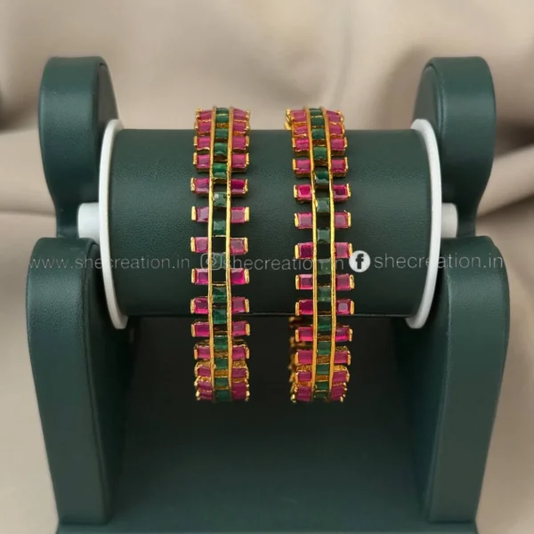 Antique Bangle AB40