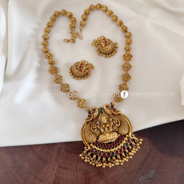 Antique Necklace AN162