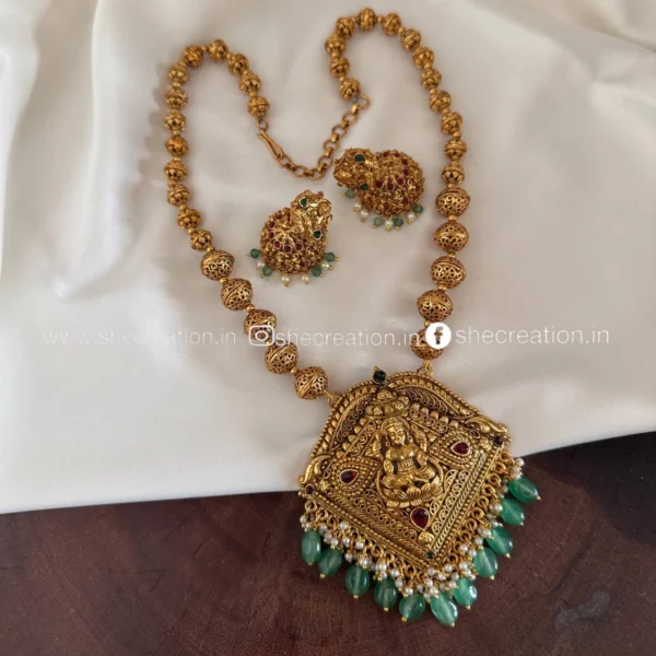 Antique Necklace AN166