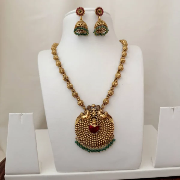 Antique Necklace AN202