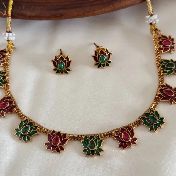 Antique Necklace AN215 - Image 2