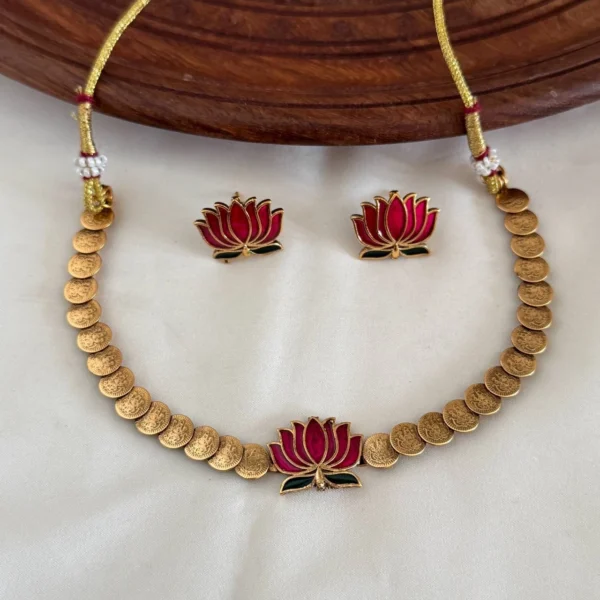 Antique Necklace AN216