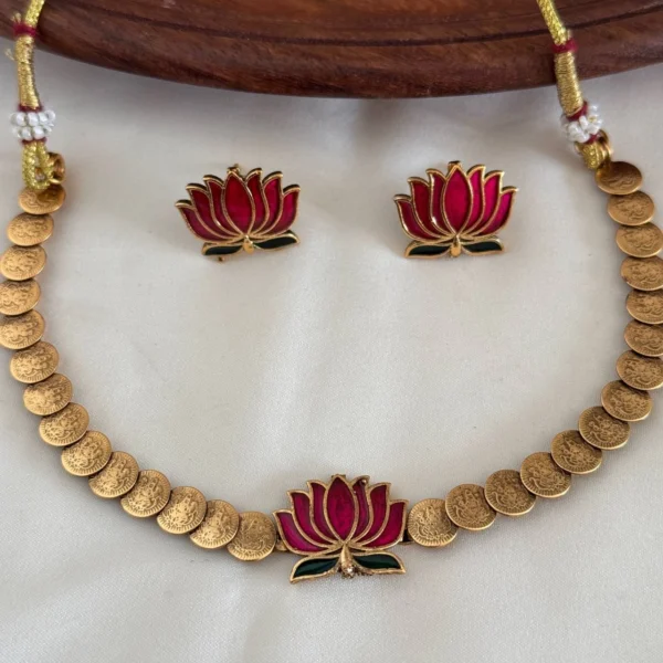 Antique Necklace AN216 - Image 2