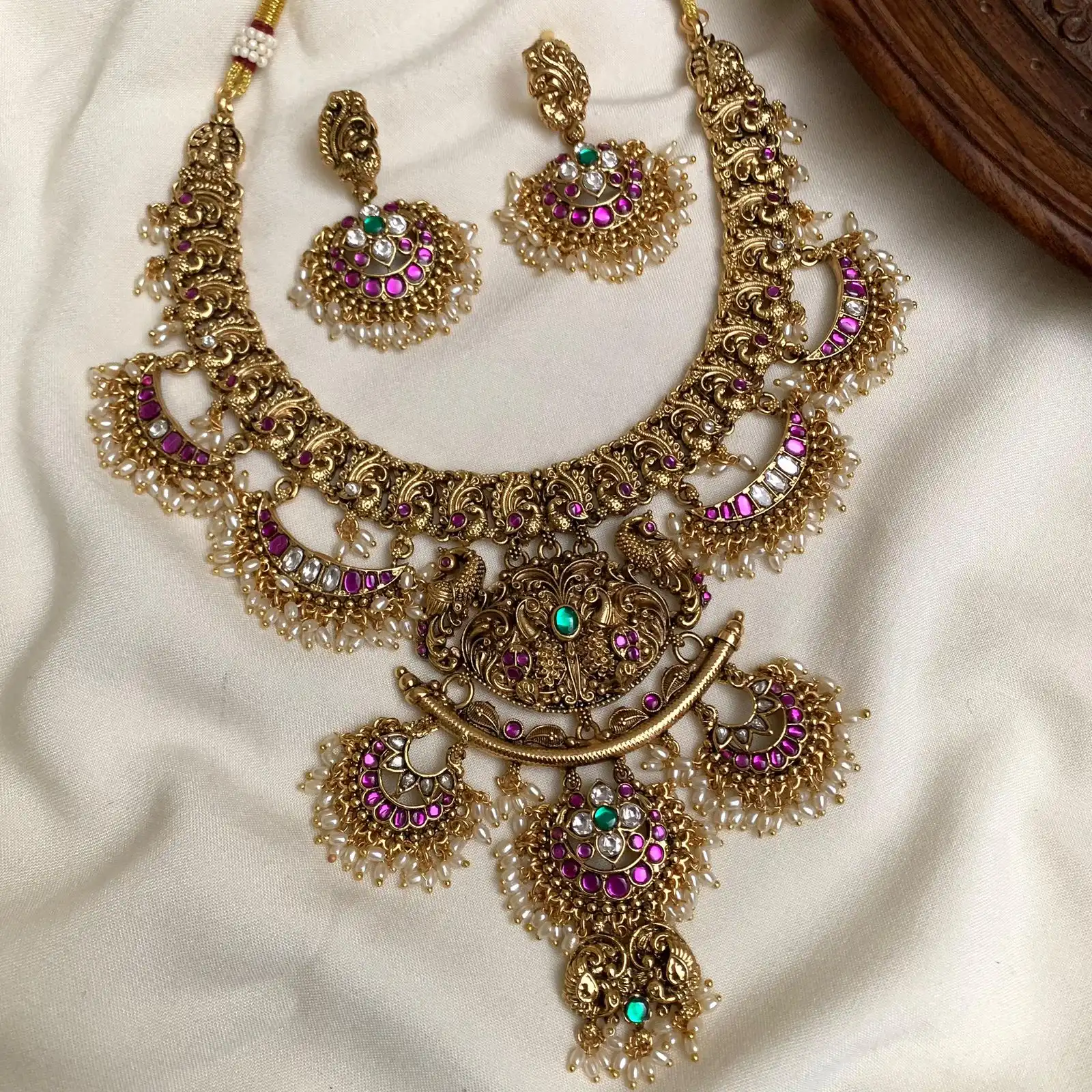 Classic Ruby & Emerald Kempu Jewelry with Guttapusalu Fringe