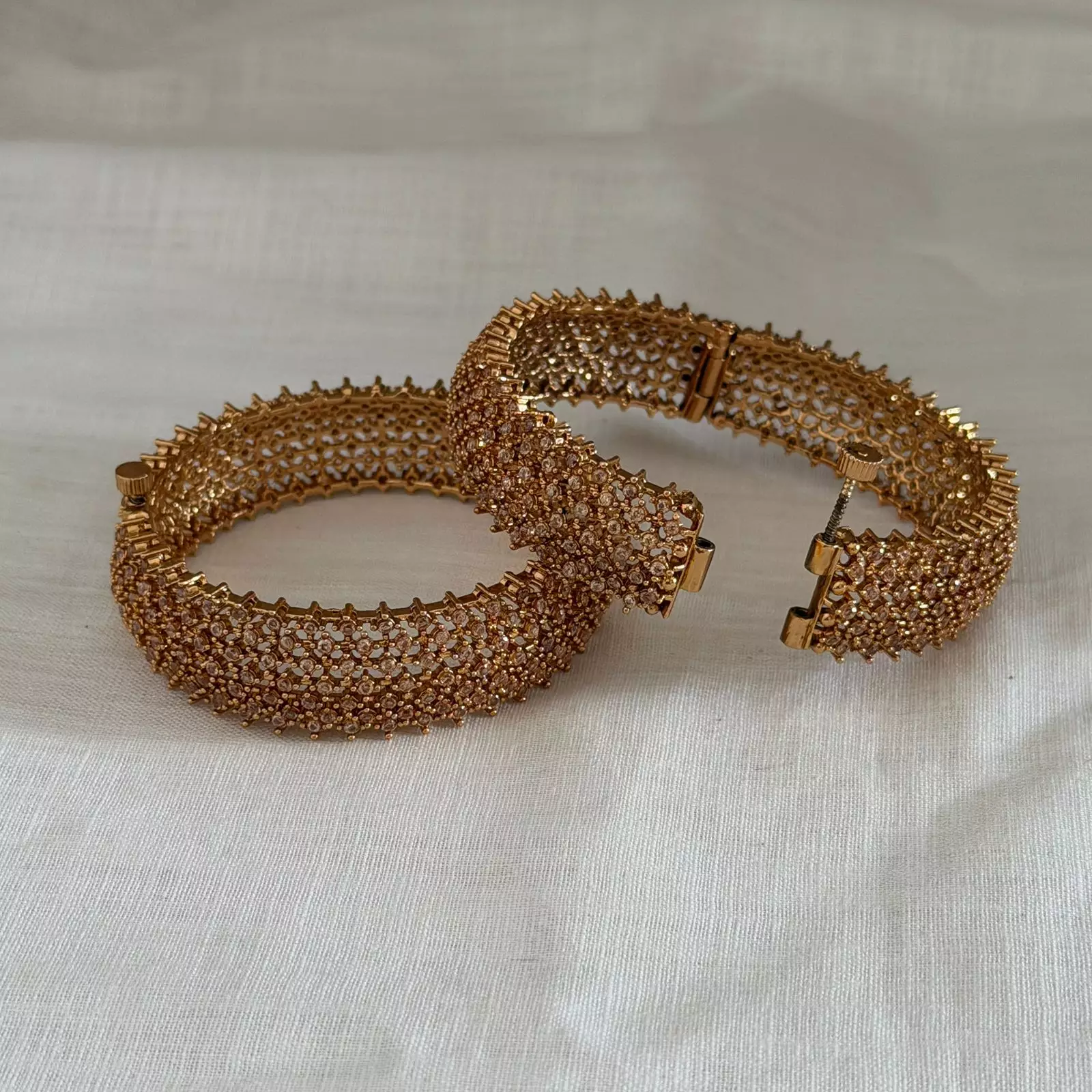 Antique Bangle AB56 - Image 2